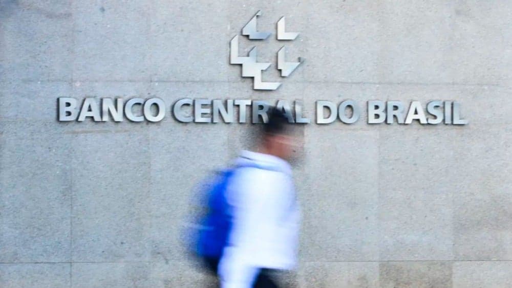 Titelbild: A nova regra do BC que pressiona os bancos