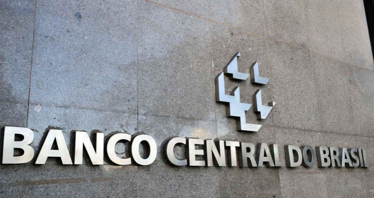 Cover: Deflação surpresa e o futuro da taxa Selic